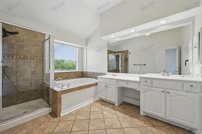 Building Photo - 544 Layton Dr