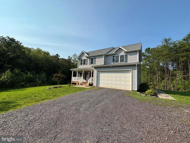Building Photo - 16209 Round Hill Rd
