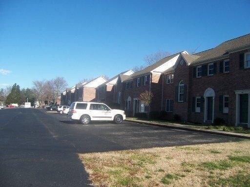 Building Photo - 461 Bramblewood Ln