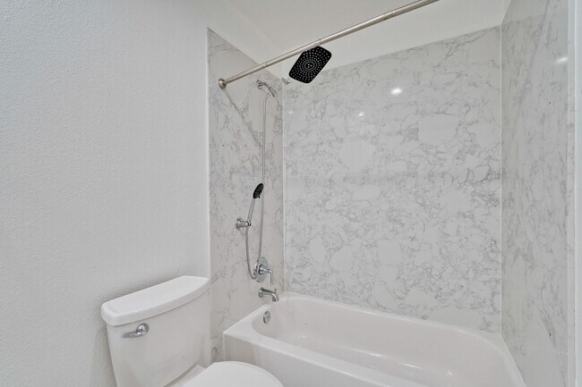 Building Photo - Stunning Single Family Home