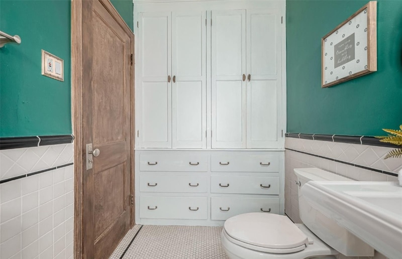 Building Photo - 1138 E 14th Ave