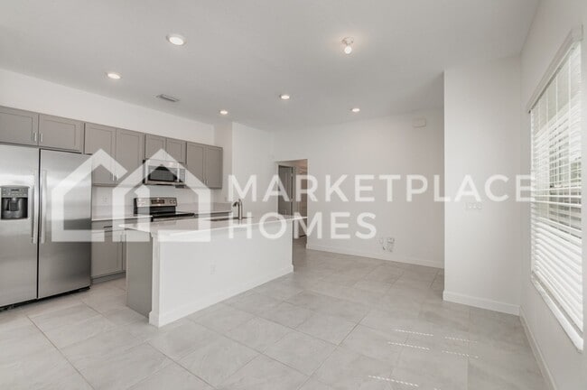 Building Photo - 1215 Preston Ests Cir