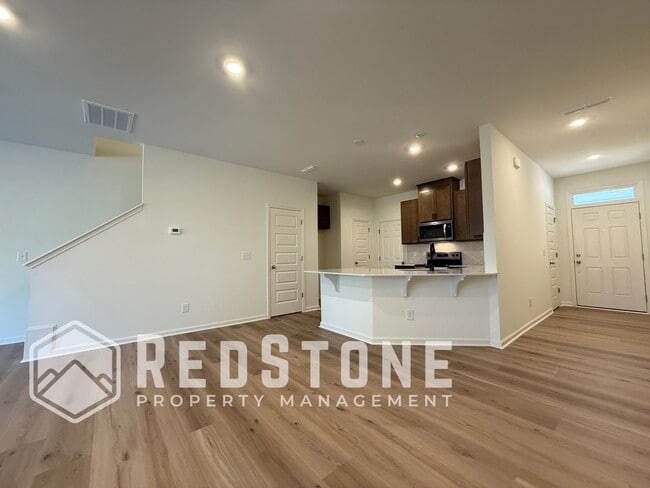 Building Photo - 194 Parker Ln