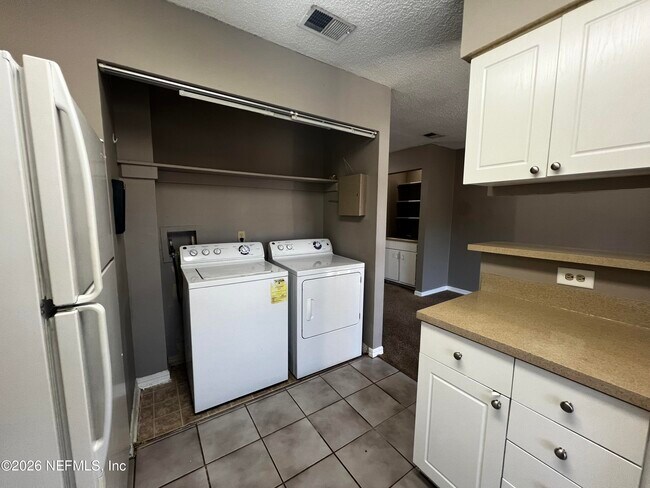 Building Photo - 10200 Belle Rive Blvd