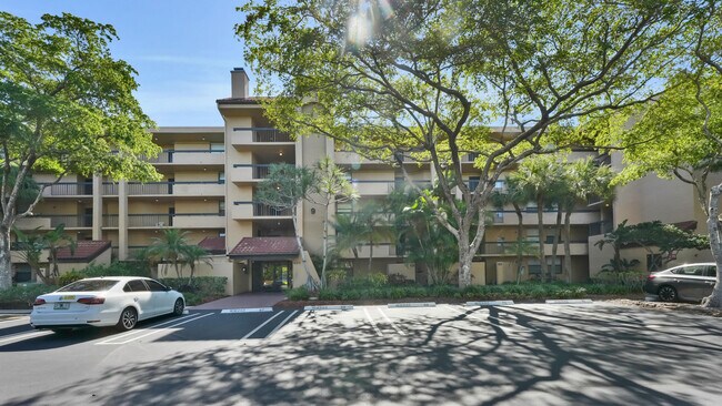 Building Photo - 450 Egret Cir