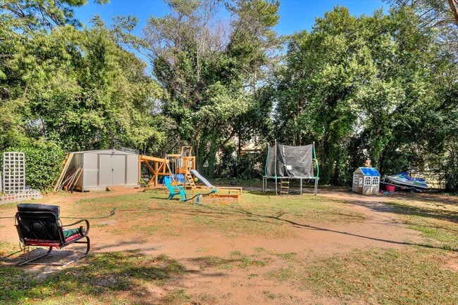 Building Photo - 1011 Georgia Ave