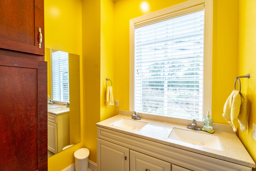 Second Floor Bathroom with double sinks - 245 Lincoln St