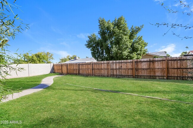 Building Photo - 503 W El Prado Rd