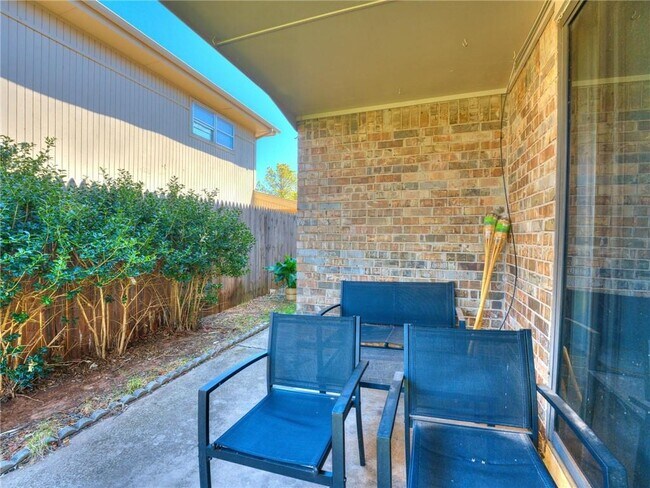 Building Photo - 9907 Mashburn Blvd