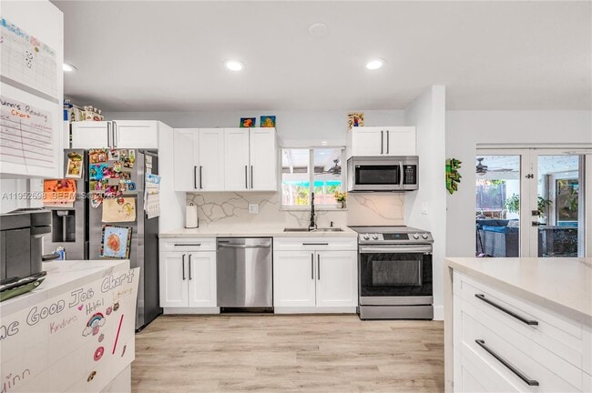 Building Photo - 15930 SW 90th Ave