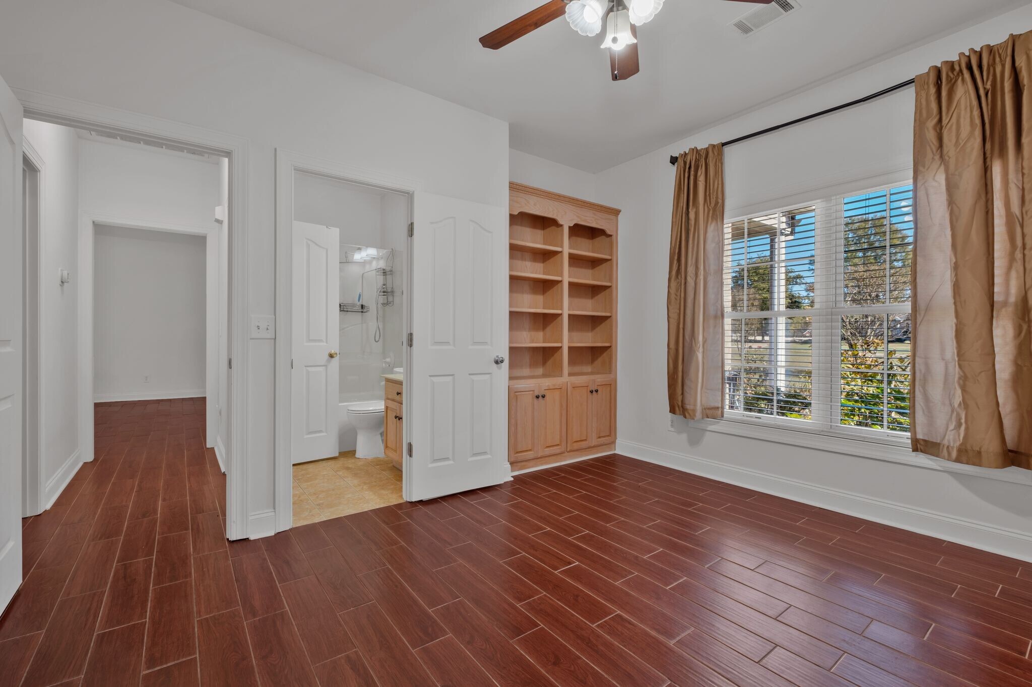 Building Photo - 614 Greene Dr