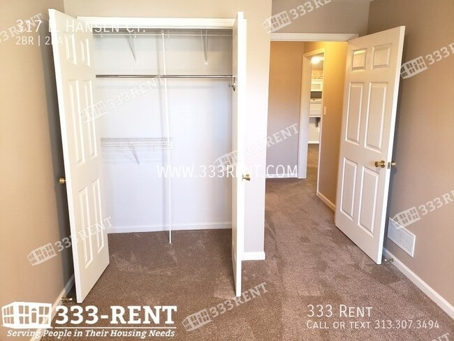 Building Photo - 317 E Hansen Ct