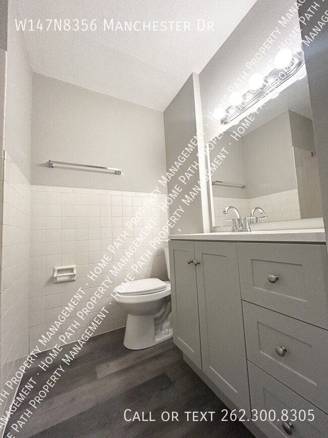 Building Photo - W147N8356 Manchester Dr