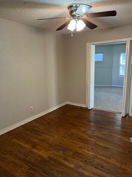 Building Photo - 7459 Mohawk Ave