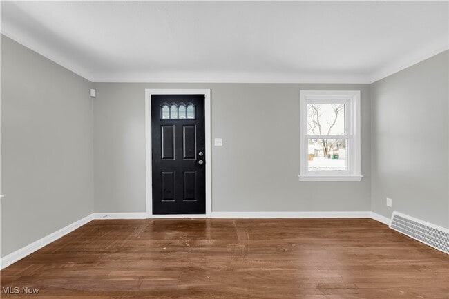 Building Photo - 20570 Morris Ave