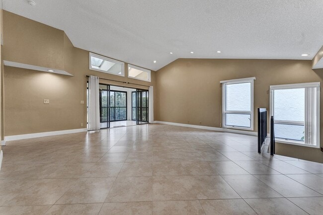 Building Photo - 7888 Granada Pl