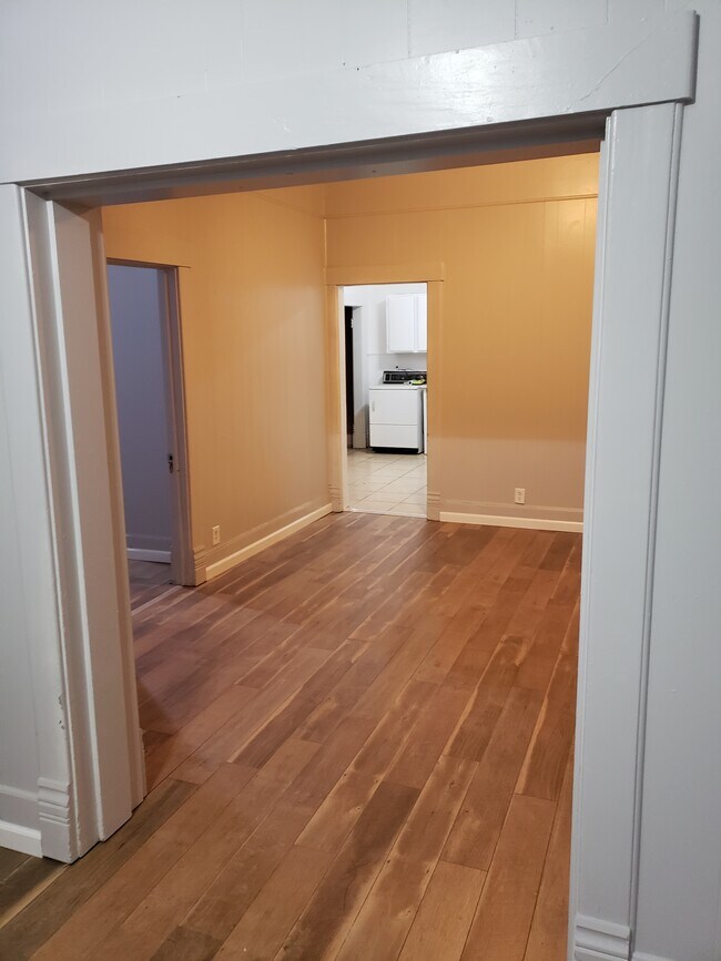 Building Photo - 1227 Pleasent Acres Dr.