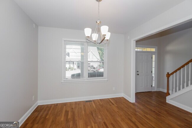 Building Photo - 403 Azalea Cove