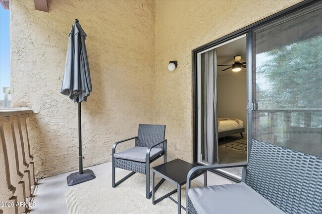 Building Photo - 8649 E Royal Palm Rd