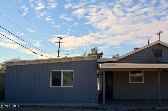 Building Photo - 4003 N 22nd Ave