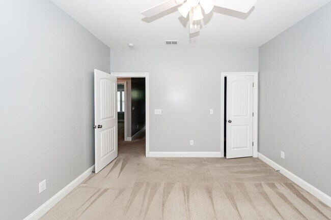 Building Photo - 3437 Fairwater Pl