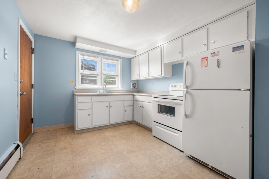 Building Photo - 324 Park Ave