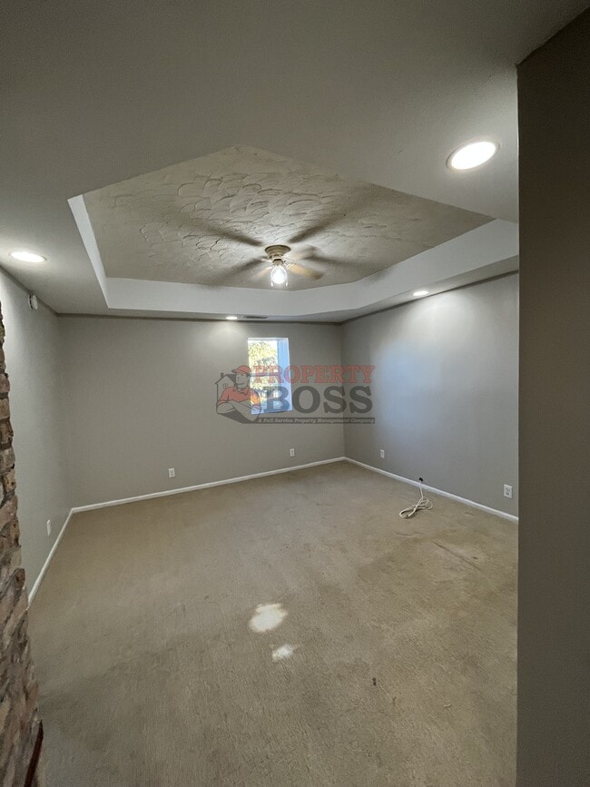 Building Photo - 3826 Butternut St