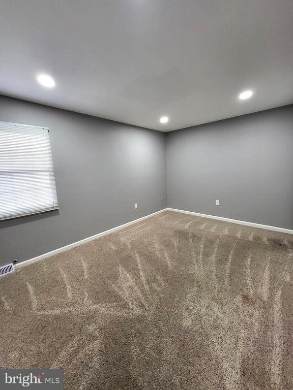 Building Photo - 446 Crosswinds Dr