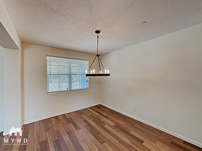 Building Photo - 2367 Hancock Dr