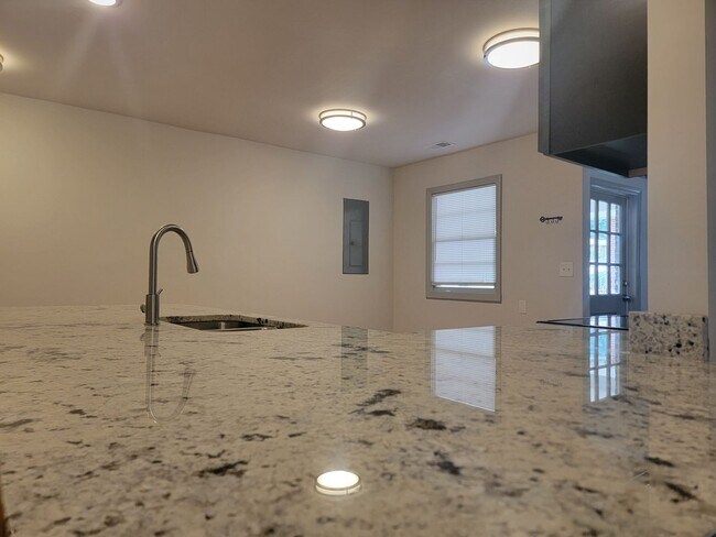 Building Photo - 5256 Eubanks Dr