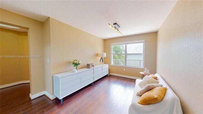 Building Photo - 5092 SW 173rd Ave