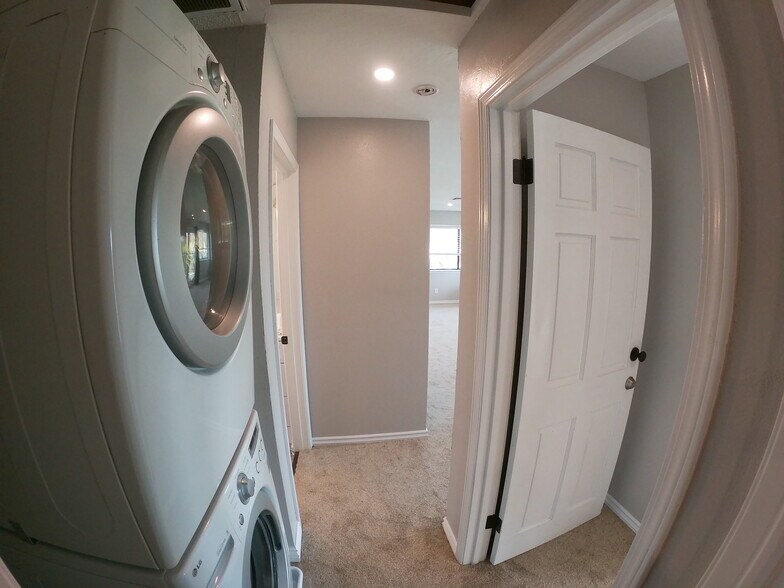 In-Unit Laundary, Wash & Dryer - 17350 Pinnell St