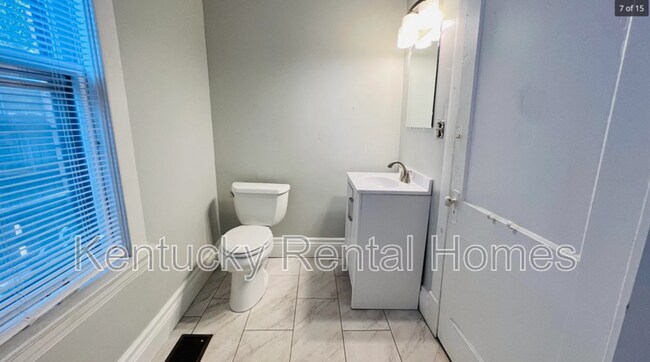 Building Photo - 445 Davidson Ct