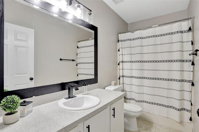 Building Photo - 1110 Gardanne Ct
