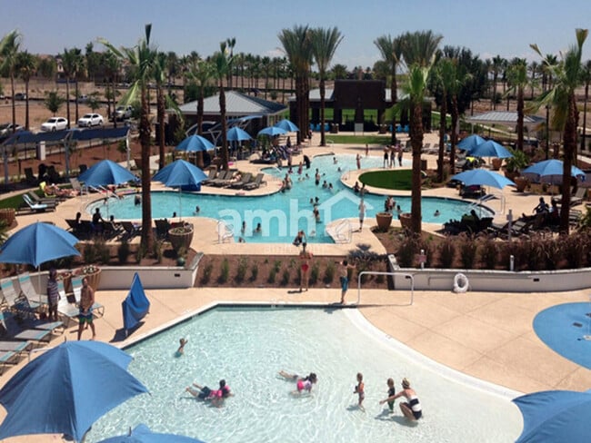 Building Photo - 20772 W Thomas Rd