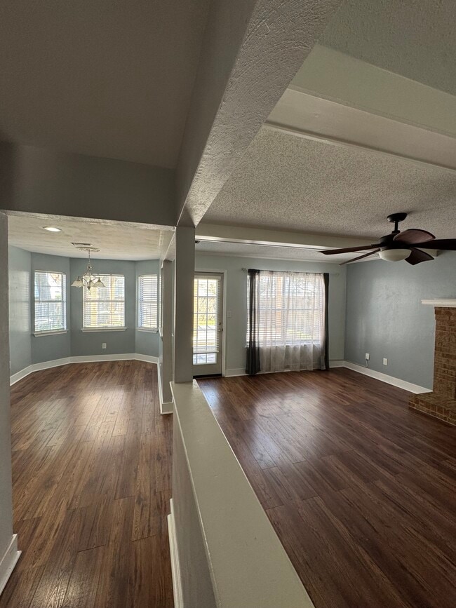 Building Photo - 1449 Berkshire Dr