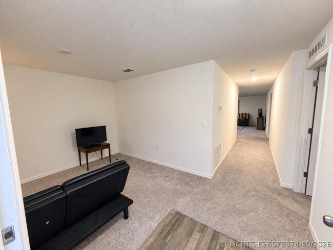 Building Photo - 4065 SW Hablow St