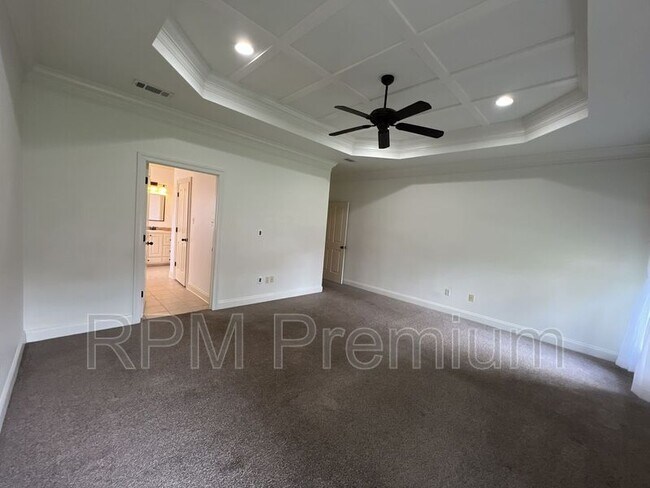 Building Photo - 7335 Oak View Dr.
