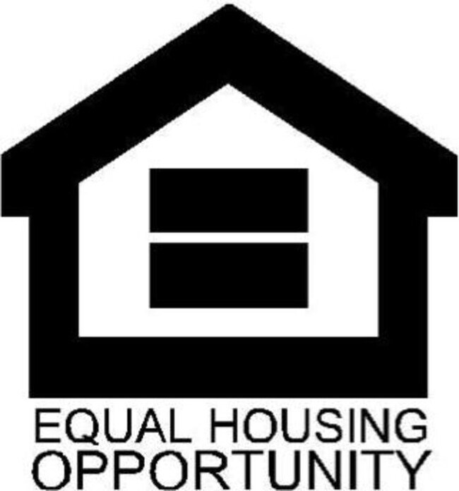 Building Photo - 2324 Woodbrook Cir N