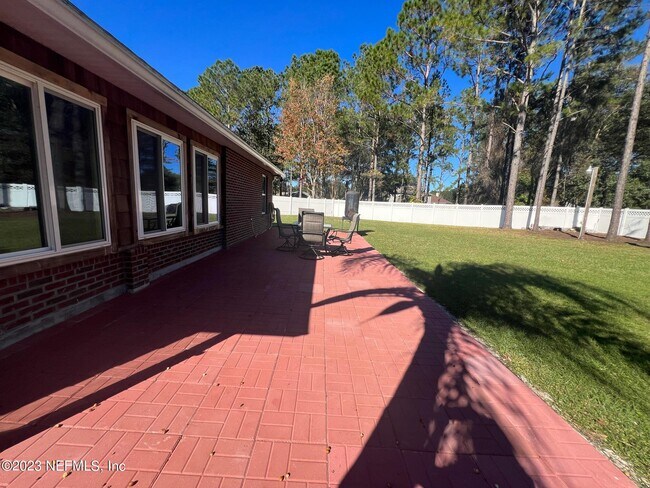 Building Photo - 651 Timbermill Ln
