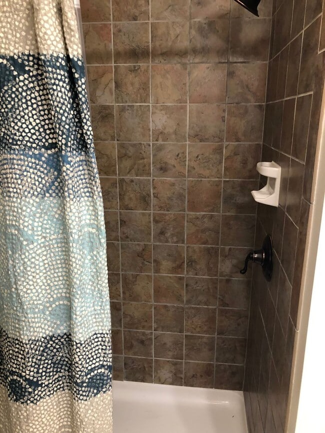 Building Photo - Southern Woods Comfort