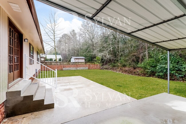 Building Photo - The Lifestyle You Deserve.