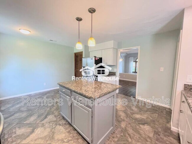Building Photo - 2045 Cheshire Forest Ct