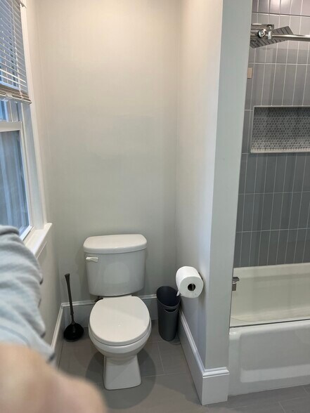 Building Photo - 115 Eastbourne Rd