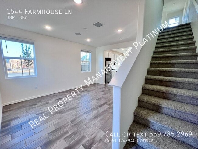 Building Photo - 1544 Farmhouse Ln