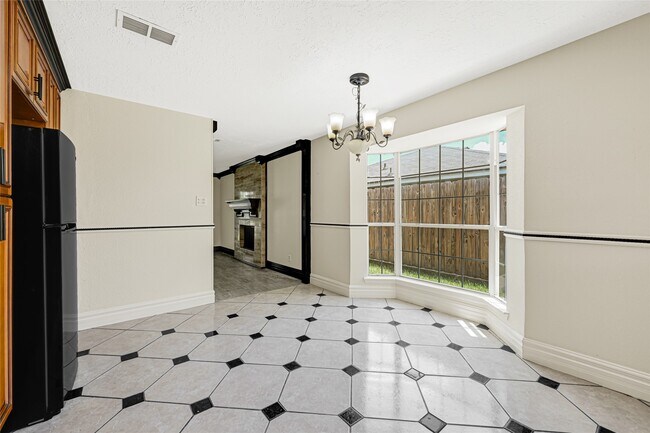 Building Photo - 4806 Hickorygate Dr