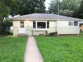 Building Photo - 6824 Pleasant Ave