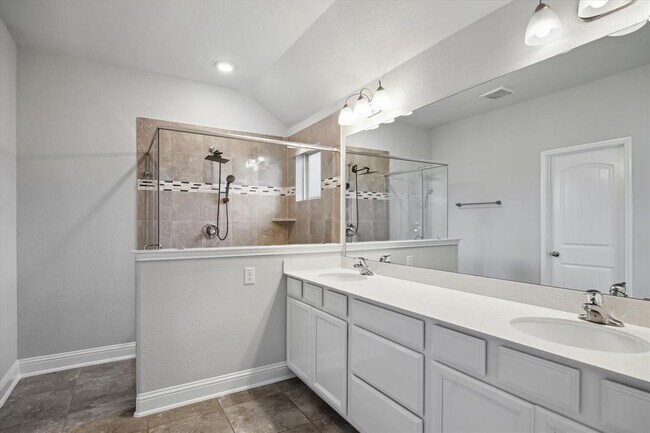 Building Photo - 12 Centennial Ridge Pl