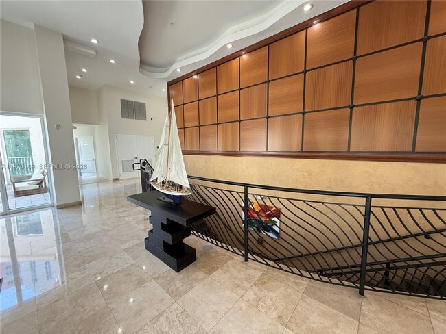 Building Photo - 3340 NE 190th St