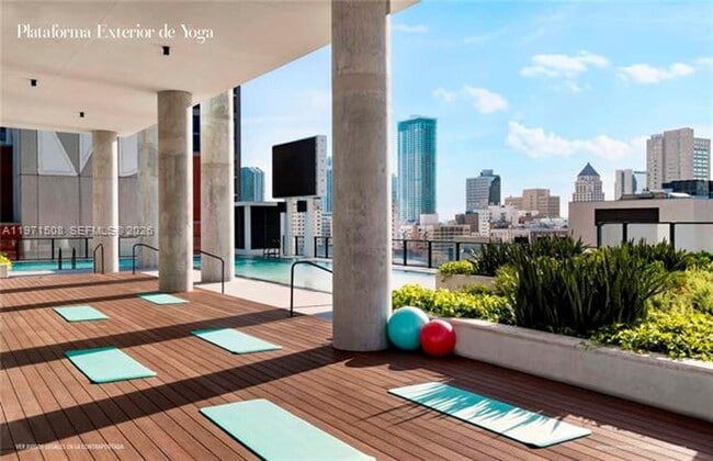 Building Photo - 398 NE 5th St